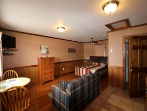Codroy Valley Cottage Country : One Bedroom Suite